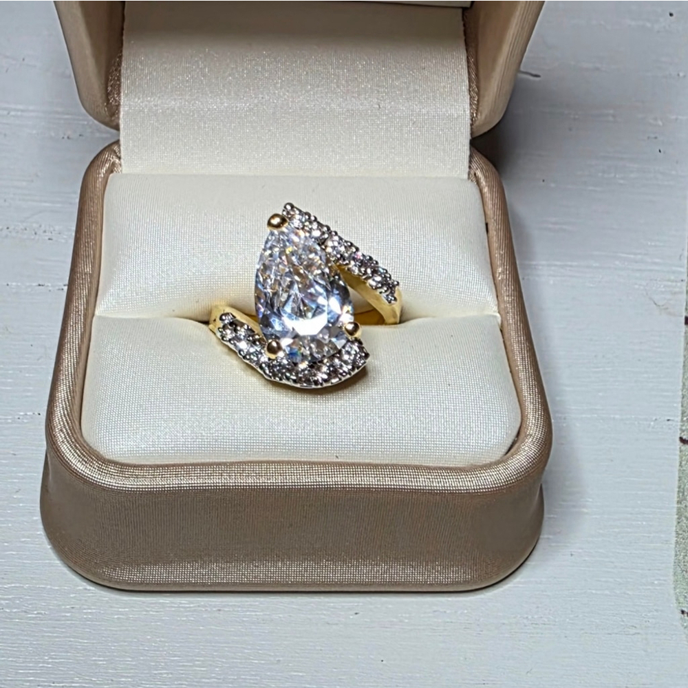 Goldtone Sterling Silver Cubic Zirconia Ring - Picture 5 of 6